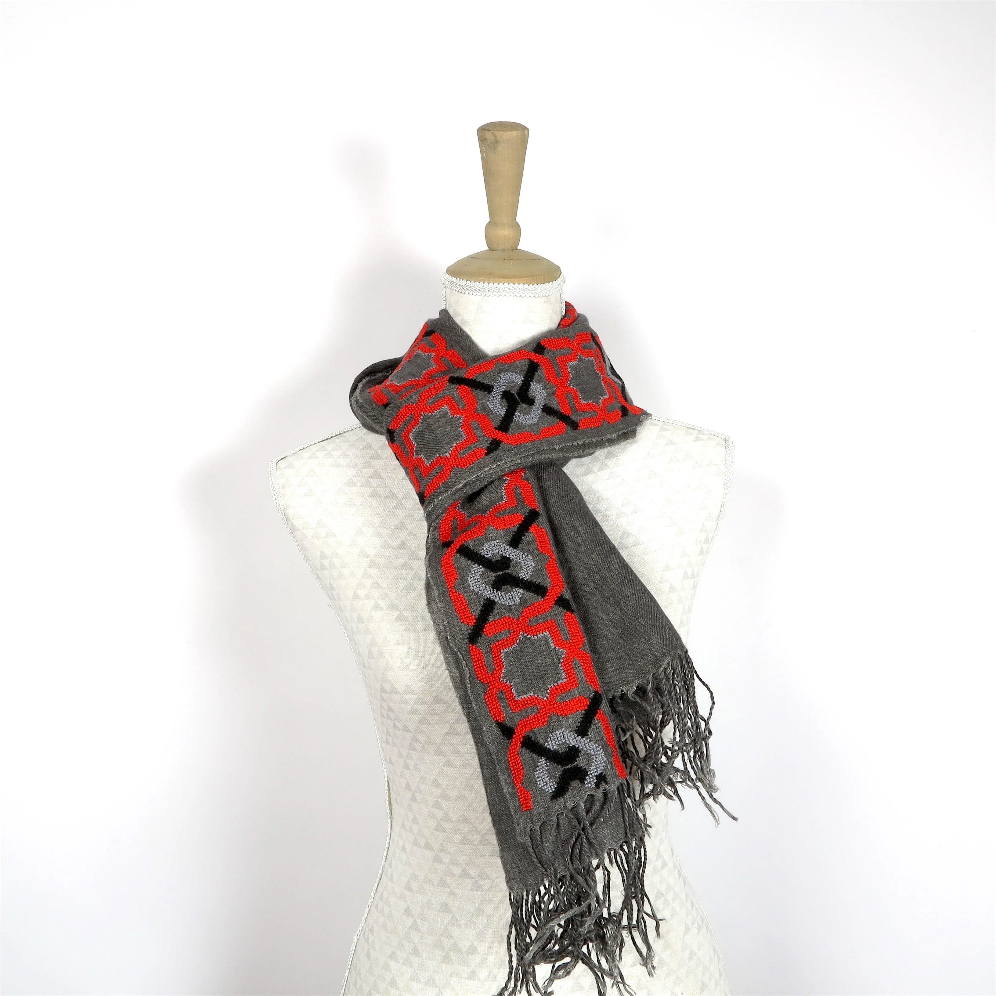 GRAY LINEN SHAWL CAPRI RED HALF-ALHAMBRA