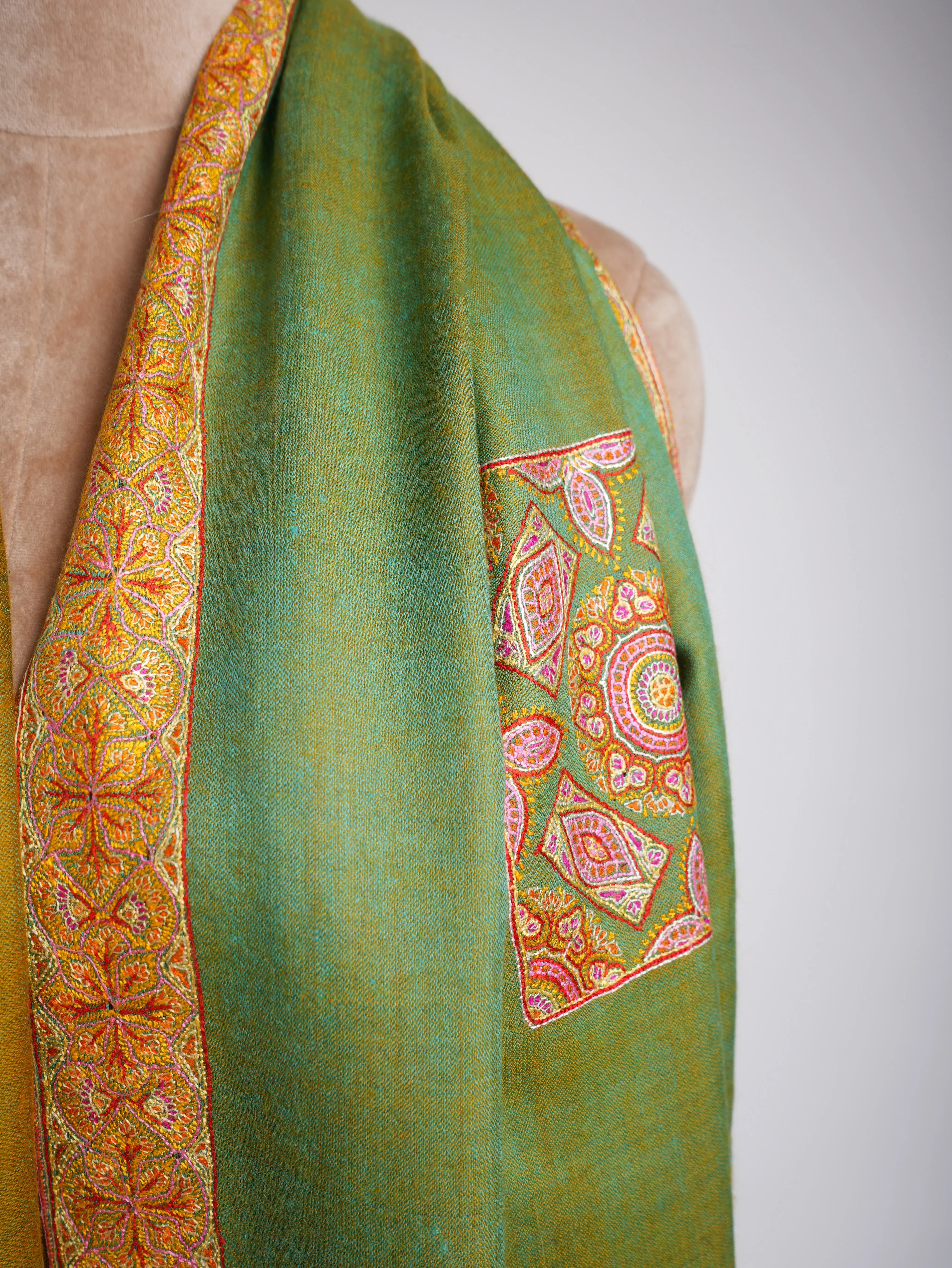 Silk Sozni Dorukha Pashmina Shawl Green